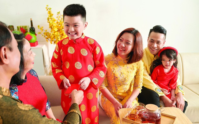 Những điều ý nghĩa cha mẹ nên dạy trẻ dịp Tết - Ảnh 1. Những điều ý nghĩa cha mẹ nên dạy trẻ dịp Tết - Ảnh 1.