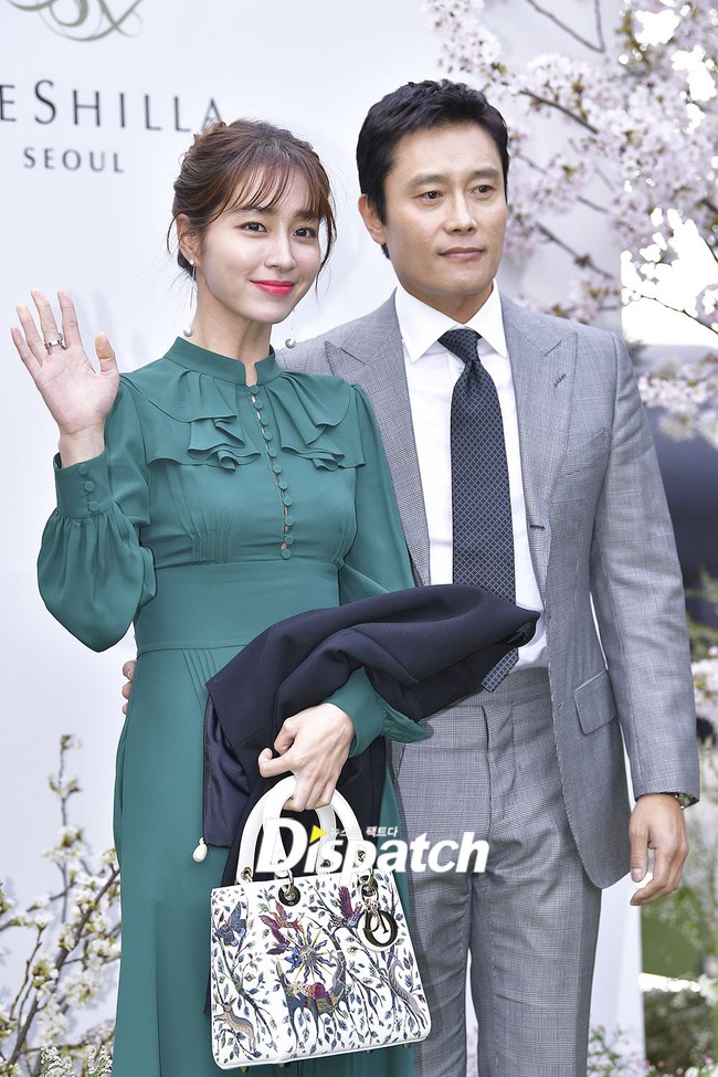 Vợ chồng Lee Byung Hun - Lee Min Jung và thời trang cặp đôi đầy tinh tế, đẳng cấp - Ảnh 3.