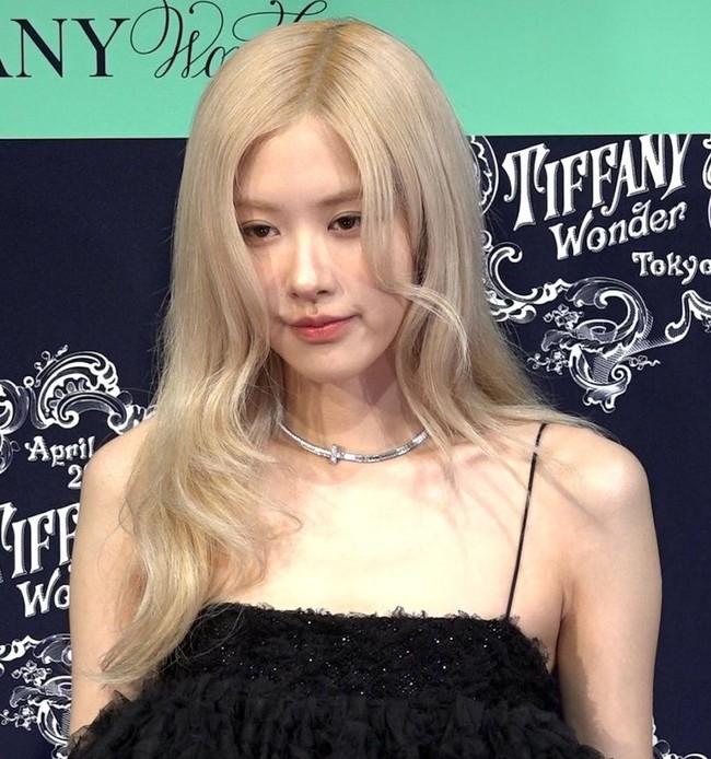 Ros&eacute; (BlackPink) bị nghi phẫu thuật thẩm mỹ - Ảnh 5.