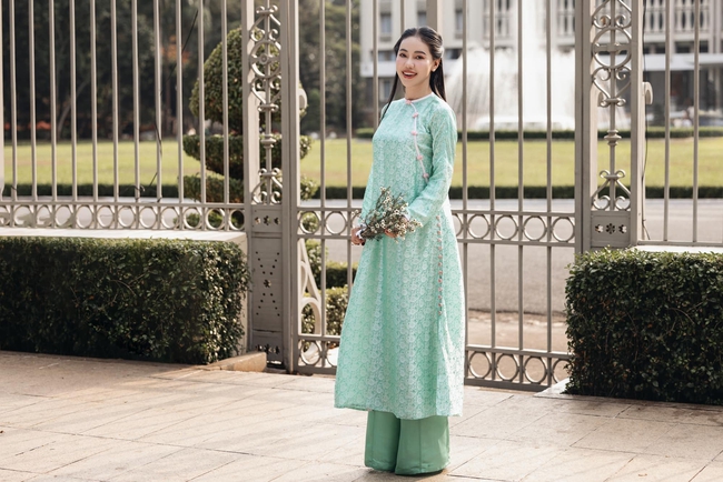 Street style sao Việt: Đỗ Hà ăn mặc chỉn chu, một gia đình  - Ảnh 4.