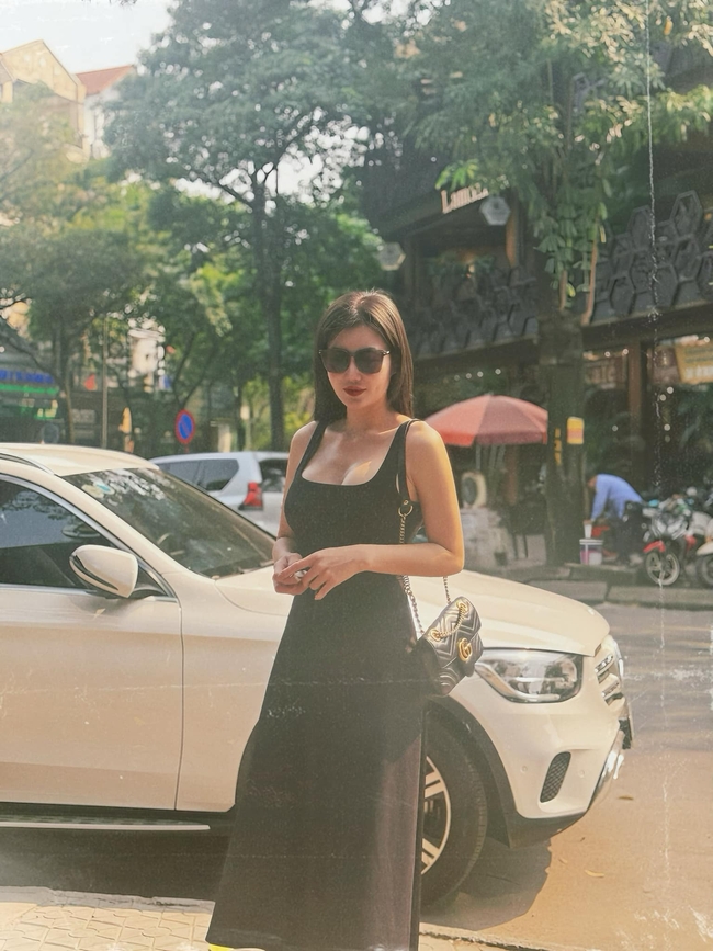 Street style sao Việt: Đỗ Hà ăn mặc chỉn chu, một gia đình  - Ảnh 16.