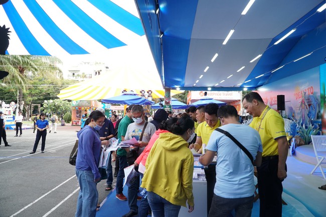 Ng&agrave;y hội du lịch TP.HCM 2024: Nhiều tour hạ gi&aacute; mạnh, Vietravel tung ưu đ&atilde;i giảm đến 20 triệu đồng - Ảnh 2.