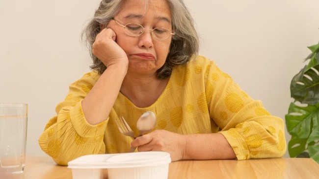 60 tuổi là thời điểm quyết định tuổi thọ: Nếu không có 6 triệu chứng này khi ăn sáng thì yên tâm, bạn sẽ còn sống rất lâu! - Ảnh 3.