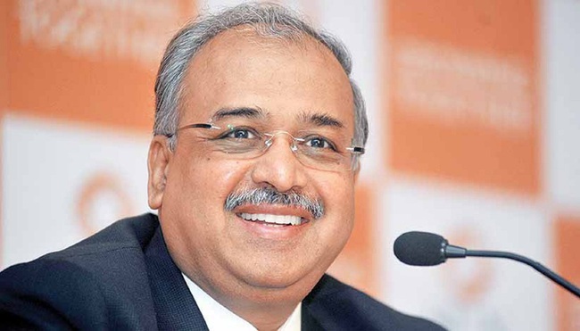 Tỉ phú Ấn Độ đưa 4.500 khách đến Việt Nam: Tốt nghiệp ĐH top đầu, học ngành gì mà giờ sở hữu 28,8 tỷ USD - Ảnh 1. Tỉ phú Ấn Độ đưa 4.500 khách đến Việt Nam: Tốt nghiệp ĐH top đầu, học ngành gì mà giờ sở hữu 28,8 tỷ USD - Ảnh 1.