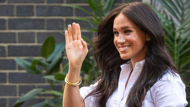 Dù đã rời hoàng gia, dự án do Meghan thực hiện vẫn mang về gần 30 tỷ đồng cho quỹ từ thiện của nhà chồng - Ảnh 2.