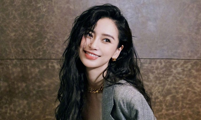 Thay vì ăn kiêng kham khổ, Angelababy chỉ cần làm 1 việc khi ăn là đủ giảm cân giữ dáng, ai biết cũng thử được ngay - Ảnh 1.