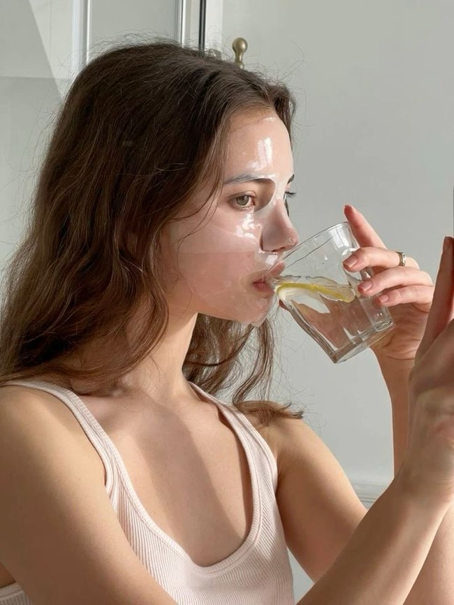 5 bài tập giúp mặt thon gọn, mỗi ngày 5 phút là 2 tuần có ngay gương mặt V-line! - Ảnh 1.