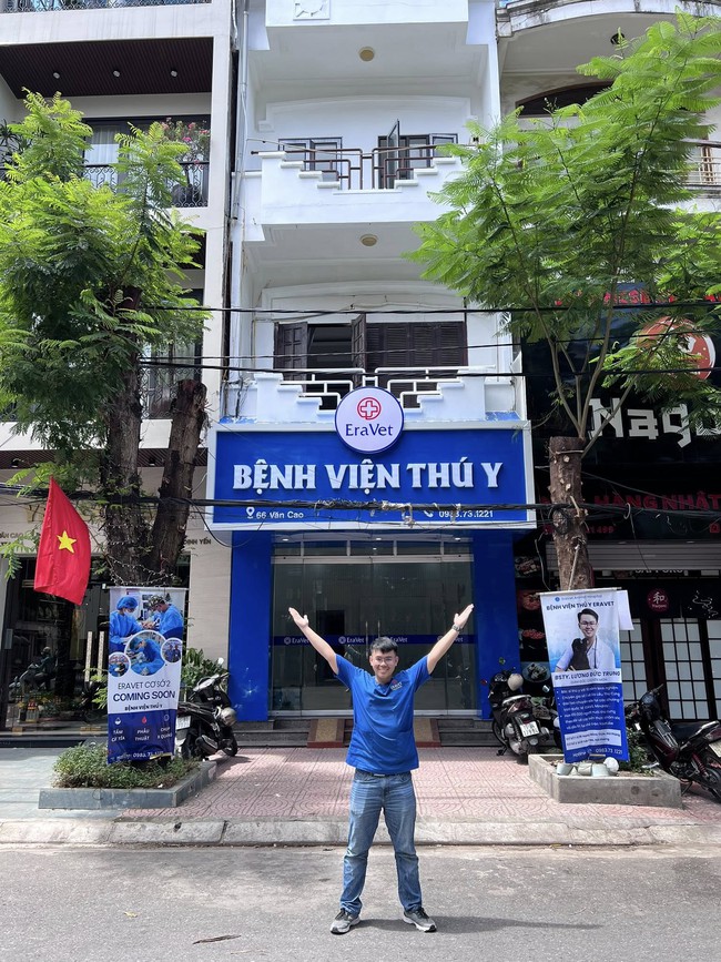 Bác sĩ 9x đạt trăm nghìn follow trên Youtube: Hành trình 10 năm cứu thú cưng, bắt đầu từ căn phòng trọ nhỏ và tấm phông xanh tự chế - Ảnh 7. Bác sĩ 9x đạt trăm nghìn follow trên Youtube: Hành trình 10 năm cứu thú cưng, bắt đầu từ căn phòng trọ nhỏ và tấm phông xanh tự chế - Ảnh 7.