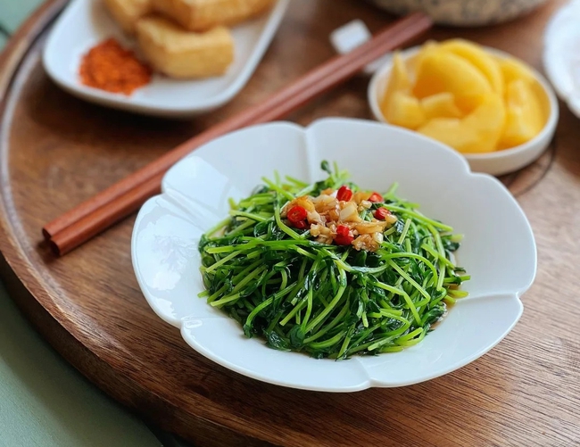 Mâm cơm mùa thu thơm ngọt: 4 món đơn giản mà "chạm vị" nhà, ai ăn cũng khen ngon - Ảnh 5. Mâm cơm mùa thu thơm ngọt: 4 món đơn giản mà "chạm vị" nhà, ai ăn cũng khen ngon - Ảnh 5.