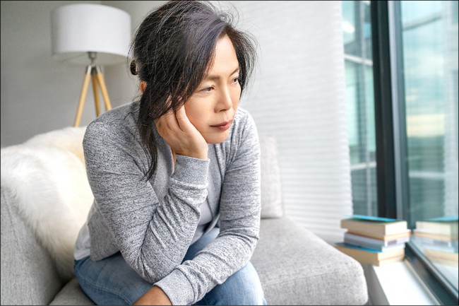 Phụ nữ mãn kinh không ăn những thực phẩm này thì quá phí: Chúng giảm bốc hỏa, ngủ ngon lại còn tăng ham muốn, ngăn loãng xương - Ảnh 1. Phụ nữ mãn kinh không ăn những thực phẩm này thì quá phí: Chúng giảm bốc hỏa, ngủ ngon lại còn tăng ham muốn, ngăn loãng xương - Ảnh 1.