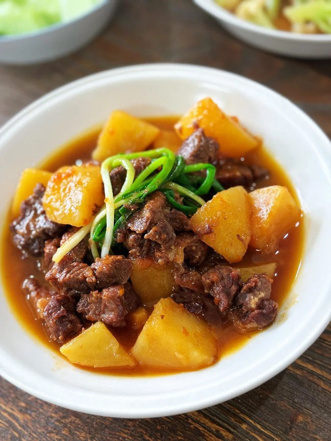 Tối nay ăn gì? Gợi ý cơm nhà 4 món đậm đà, nấu là hết veo nồi cơm - Ảnh 3. Tối nay ăn gì? Gợi ý cơm nhà 4 món đậm đà, nấu là hết veo nồi cơm - Ảnh 3.