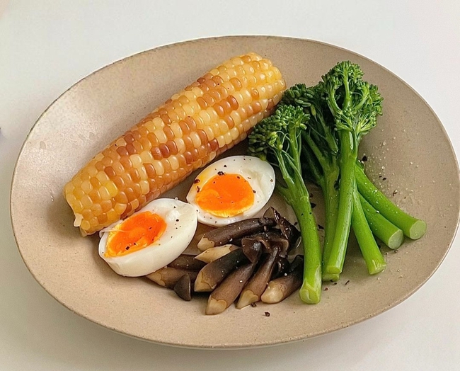 Ăn sáng thế này da ít nhăn: 6 bữa sáng chống viêm cho làn da khỏe mạnh - Ảnh 2. Ăn sáng thế này da ít nhăn: 6 bữa sáng chống viêm cho làn da khỏe mạnh - Ảnh 2.