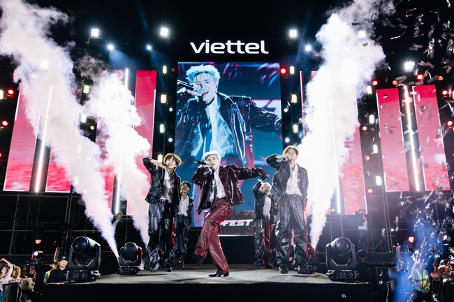 Y-Fest Huế cuốn hút giới trẻ, tự hào giá trị truyền thống - Ảnh 1. Y-Fest Huế cuốn hút giới trẻ, tự hào giá trị truyền thống - Ảnh 1.
