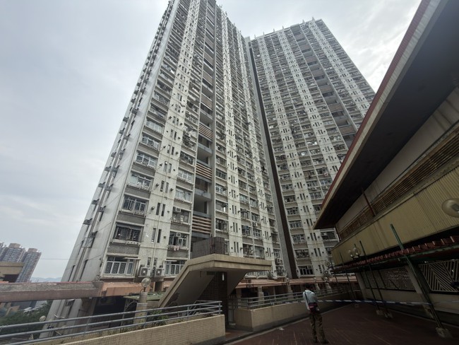 Bố mẹ đi thăm bạn bè, để con trai 12 tuổi ở nhà một mình nhưng vừa trở về thì nghe tin dữ từ cảnh sát - Ảnh 1. Bố mẹ đi thăm bạn bè, để con trai 12 tuổi ở nhà một mình nhưng vừa trở về thì nghe tin dữ từ cảnh sát - Ảnh 1.