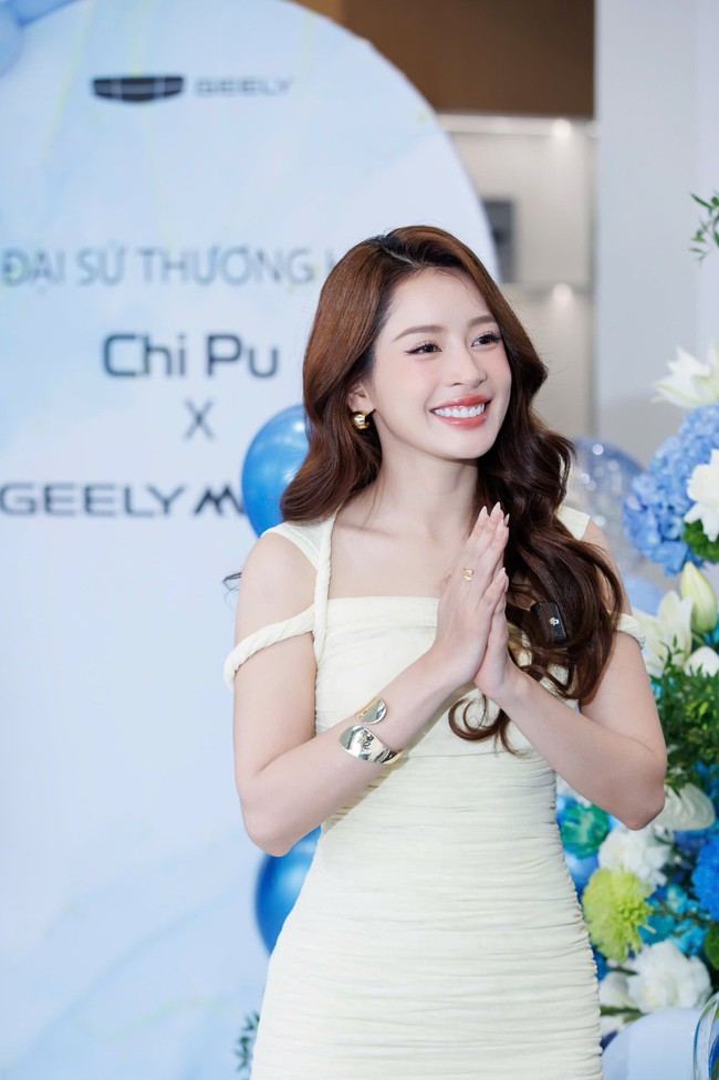 Chi Pu thẩm mỹ răng gây tranh cãi mạng xã hội, bạn chọn nụ cười duyên nguyên bản hay thần thái sang chảnh hiện tại? - Ảnh 5.