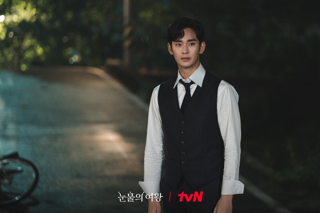 Kim Soo Hyun trên phim &quot;yêu sống yêu chết&quot;, ngoài đời bị tố bạc bẽo vô tình - Ảnh 5.