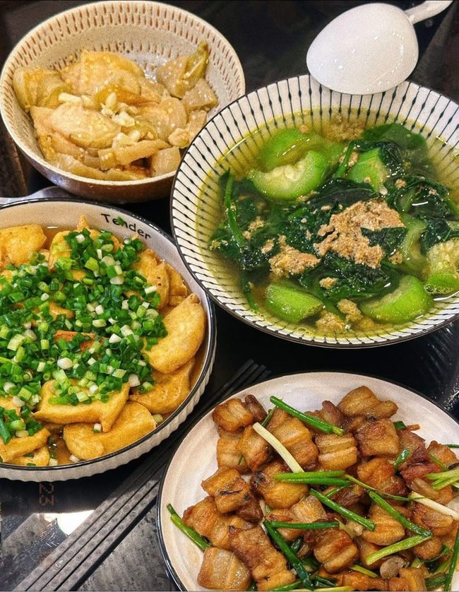 Loại rau tuy ngon nhưng chuyên gia Mỹ cảnh báo chứa nhiều thuốc trừ sâu bậc nhất: Cẩn trọng khi dùng để bảo vệ sức khỏe gia đình - Ảnh 1. Loại rau tuy ngon nhưng chuyên gia Mỹ cảnh báo chứa nhiều thuốc trừ sâu bậc nhất: Cẩn trọng khi dùng để bảo vệ sức khỏe gia đình - Ảnh 1.
