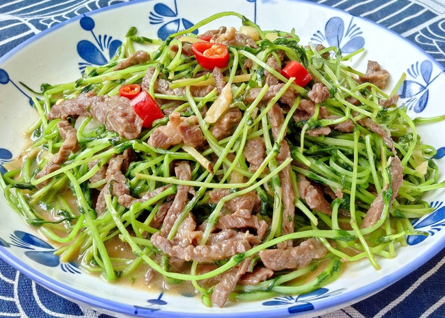 Sau Lập hạ, phải “nuôi xương”! Bỏ ngay khoai tây, bắp cải, ăn 4 món này để "chân cứng đá mềm", người khỏe rạo rực - Ảnh 3. Sau Lập hạ, phải “nuôi xương”! Bỏ ngay khoai tây, bắp cải, ăn 4 món này để "chân cứng đá mềm", người khỏe rạo rực - Ảnh 3.