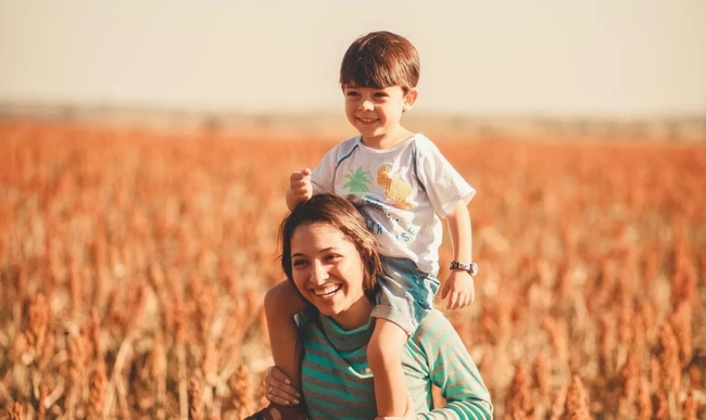 Nếu bạn có con trai, hãy dạy con trở thành một quý ông, đừng chỉ là một “chàng trai ấm áp” - Ảnh 1. - Ảnh 2. Nếu bạn có con trai, hãy dạy con trở thành một quý ông, đừng chỉ là một “chàng trai ấm áp” - Ảnh 1. - Ảnh 2.