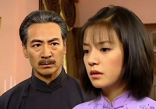 "Bố" của Triệu Vy từng bị chê trách vì quá nuông chiều con: May mà ông kịp sửa đổi, giờ nhận được trái ngọt như này đây! - Ảnh 1.