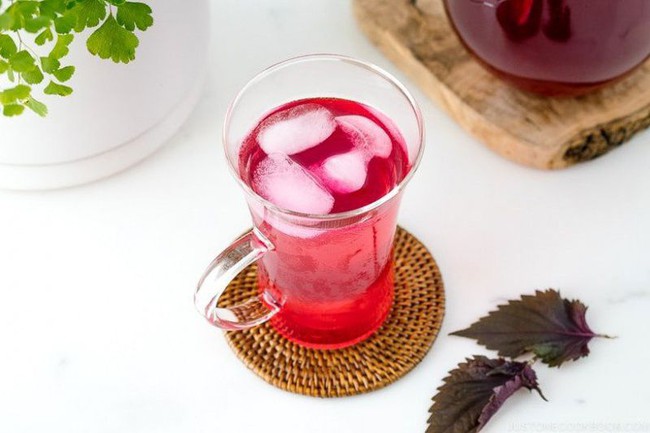 Nếu không thích thêm loại lá có vị đắng nhẹ này vào món ăn thì đem pha trà uống cũng làm sạch gan, lọc thận, chống viêm cực tốt - Ảnh 4. Nếu không thích thêm loại lá có vị đắng nhẹ này vào món ăn thì đem pha trà uống cũng làm sạch gan, lọc thận, chống viêm cực tốt - Ảnh 4.