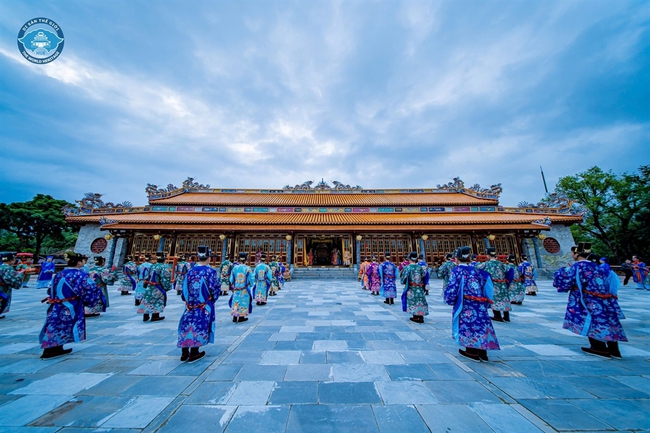dienthaihoa-1748190182514611476655.jpg