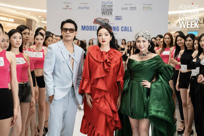 Dương Trường Giang "áp lực" khi phụ trách âm nhạc cho show diễn của NTK Thanh Hương Bùi - Ảnh 4. Dương Trường Giang "áp lực" khi phụ trách âm nhạc cho show diễn của NTK Thanh Hương Bùi - Ảnh 4.