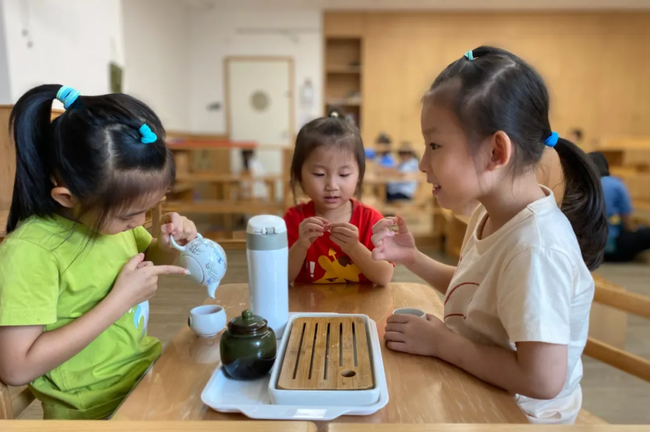 Chuyên gia nổi tiếng nói: Chỉ cần nhìn điểm này là biết hoàn cảnh sống và nền tảng giáo dục của 1 người, đó là điểm gì? - Ảnh 1. Chuyên gia nổi tiếng nói: Chỉ cần nhìn điểm này là biết hoàn cảnh sống và nền tảng giáo dục của 1 người, đó là điểm gì? - Ảnh 1.
