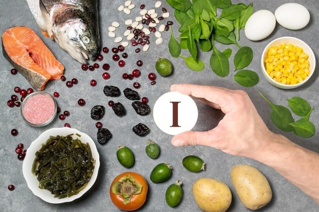 Bị nghẹn họng kéo dài tưởng bệnh dạ dày, người phụ nữ vô tình phát hiện tuyến giáp đã UNG THƯ - Ảnh 3. Bị nghẹn họng kéo dài tưởng bệnh dạ dày, người phụ nữ vô tình phát hiện tuyến giáp đã UNG THƯ - Ảnh 3.