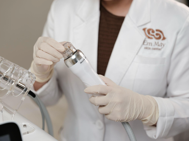 Em Mây Skin Center - Phòng khám tiên phong điều trị sẹo đa phương pháp - Ảnh 4. Em Mây Skin Center - Phòng khám tiên phong điều trị sẹo đa phương pháp - Ảnh 4.