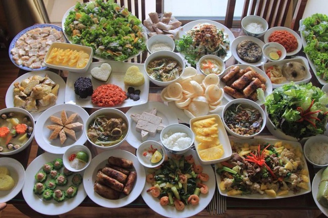 Ám ảnh mang tên liên hoan chung cư: Mất cả triệu bạc chỉ để cười trừ nhìn người khác ăn đặc sản ‘ối giời ơi’" - Ảnh 2. Ám ảnh mang tên liên hoan chung cư: Mất cả triệu bạc chỉ để cười trừ nhìn người khác ăn đặc sản ‘ối giời ơi’" - Ảnh 2.