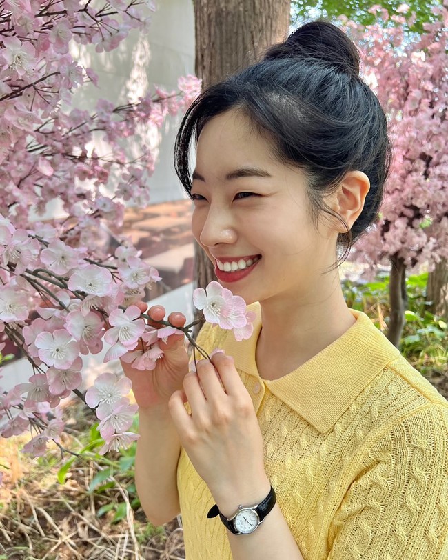Gen Z chọn gì khi làm đẹp: Niềng răng, cắt mí, làm mũi dẫn đầu xu hướng - Ảnh 1.