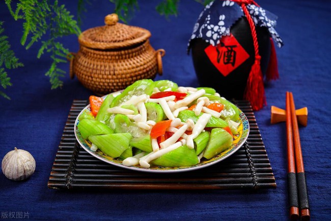 3 loại quả vừa rẻ vừa quý trong tháng 6: Bí quyết dưỡng sinh dễ làm, ngon miệng lại cực tốt cho sức khỏe - Ảnh 4. 3 loại quả vừa rẻ vừa quý trong tháng 6: Bí quyết dưỡng sinh dễ làm, ngon miệng lại cực tốt cho sức khỏe - Ảnh 4.