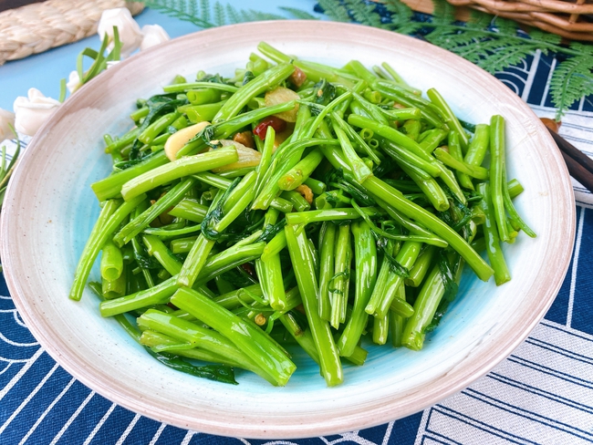 Cả nhà ăn là ghiền: 5 món ăn thanh đạm, dễ làm, cứ vào hè là mát lòng, sạch đĩa - Ảnh 2. Cả nhà ăn là ghiền: 5 món ăn thanh đạm, dễ làm, cứ vào hè là mát lòng, sạch đĩa - Ảnh 2.
