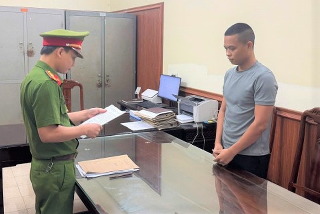 TikToker Gia đình Hải Sen đã bán ra bao nhiêu lọ mỹ phẩm, thực phẩm chức năng, bao nhiêu hộp "Siro ăn ngon Hải Bé"? - Ảnh 2. TikToker Gia đình Hải Sen đã bán ra bao nhiêu lọ mỹ phẩm, thực phẩm chức năng, bao nhiêu hộp "Siro ăn ngon Hải Bé"? - Ảnh 2.
