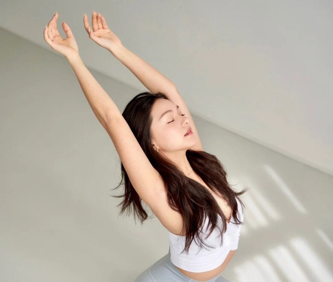 Phương pháp thở 10 giây kích hoạt đốt cháy mỡ ở phụ nữ sau tuổi 50 - Ảnh 3. Phương pháp thở 10 giây kích hoạt đốt cháy mỡ ở phụ nữ sau tuổi 50 - Ảnh 3.