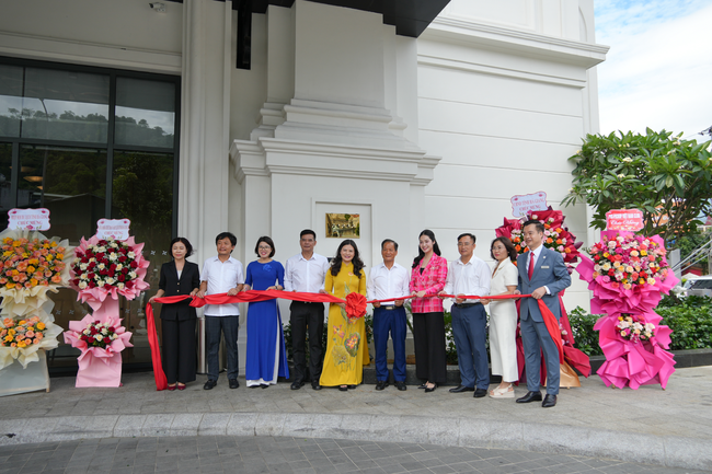 Hà Giang có khách sạn 5 sao đầu tiên được trao chứng nhận - Ảnh 1. Hà Giang có khách sạn 5 sao đầu tiên được trao chứng nhận - Ảnh 1.