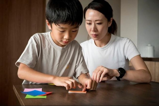 Con có 4 biểu hiện này, nhiều cha mẹ cứ nghĩ là NGOAN lắm: Nhưng không, hãy cẩn thận! - Ảnh 1. Con có 4 biểu hiện này, nhiều cha mẹ cứ nghĩ là NGOAN lắm: Nhưng không, hãy cẩn thận! - Ảnh 1.