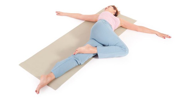 Tuổi 40+ biết giãn cơ đúng cách: Chống lão hóa, dáng đẹp như thời thanh xuân - Ảnh 3. Tuổi 40+ biết giãn cơ đúng cách: Chống lão hóa, dáng đẹp như thời thanh xuân - Ảnh 3.