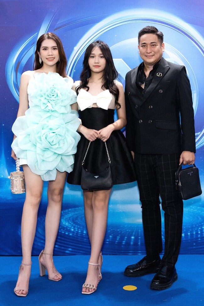 Con gái Minh Tiệp 14 tuổi cao gần 1,7m: Không bao giờ bỏ bữa sáng, ngày nào cũng ăn 1 thứ tủ lạnh luôn sẵn - Ảnh 2. Con gái Minh Tiệp 14 tuổi cao gần 1,7m: Không bao giờ bỏ bữa sáng, ngày nào cũng ăn 1 thứ tủ lạnh luôn sẵn - Ảnh 2.