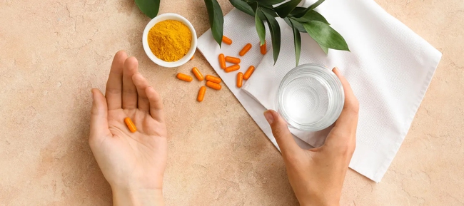 Người phụ nữ bị suy gan phải nhập viện sau khi dùng 1 loại thực phẩm bổ sung để giảm đau khớp, chống viêm - Ảnh 2. Người phụ nữ bị suy gan phải nhập viện sau khi dùng 1 loại thực phẩm bổ sung để giảm đau khớp, chống viêm - Ảnh 2.
