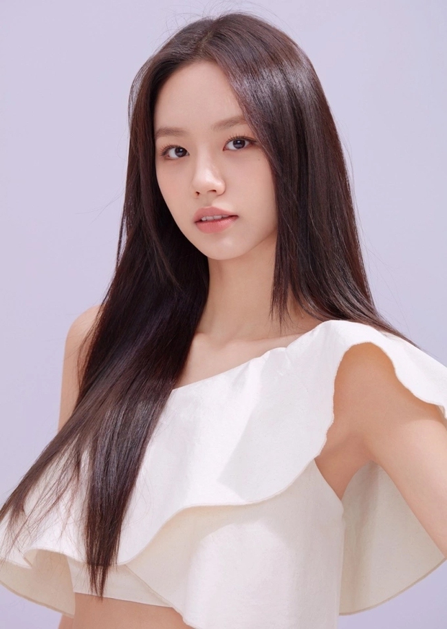Lee Hyeri da mộc đẹp mịn gây sốt, tuổi băm vẫn xinh mơn mởn: Có mẹo tăng collagen cho da nhờ cắt giảm 1 thứ trong chế độ ăn - Ảnh 2. Lee Hyeri da mộc đẹp mịn gây sốt, tuổi băm vẫn xinh mơn mởn: Có mẹo tăng collagen cho da nhờ cắt giảm 1 thứ trong chế độ ăn - Ảnh 2.