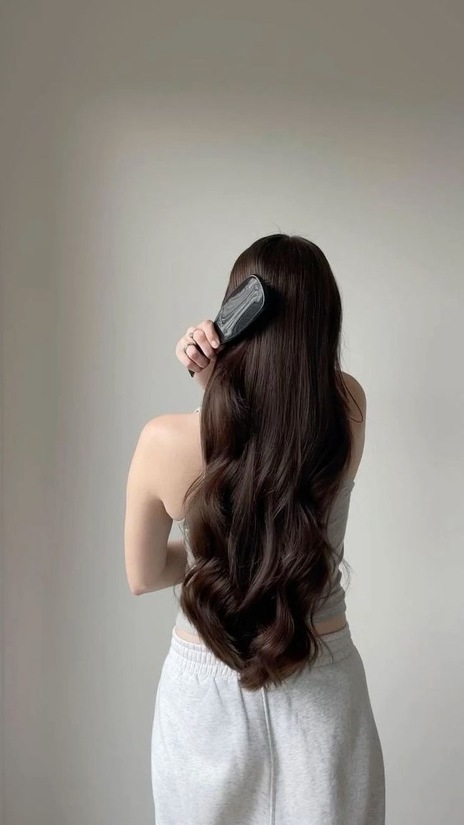 3 thói quen hoàn toàn MIỄN PHÍ giúp tóc mềm mượt và óng ả hơn - Ảnh 4. 3 thói quen hoàn toàn MIỄN PHÍ giúp tóc mềm mượt và óng ả hơn - Ảnh 4.