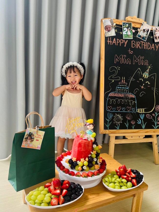 Ở TP.HCM, có ngôi trường xinh như mơ với cách tổ chức sinh nhật cho trẻ cực độc lạ: Nhìn chiếc bánh là thấy tình yêu thương! - Ảnh 12.