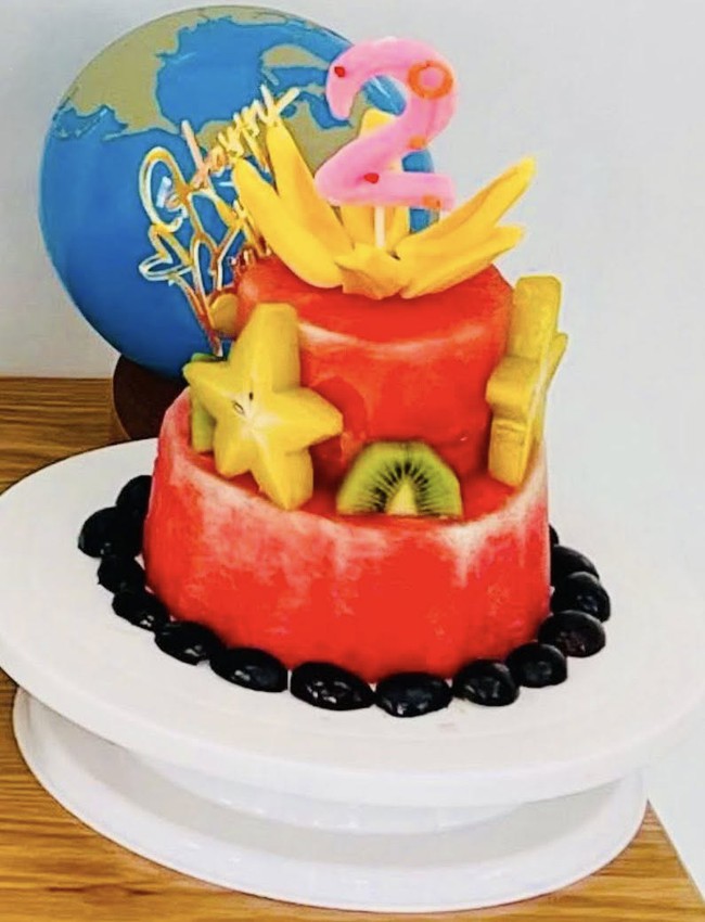 Ở TP.HCM, có ngôi trường xinh như mơ với cách tổ chức sinh nhật cho trẻ cực độc lạ: Nhìn chiếc bánh là thấy tình yêu thương! - Ảnh 10.