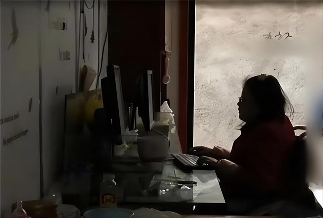 Mẹ chỉ có nửa cơ thể, bố bị liệt một chân: Cặp đôi khuyết tật sinh đôi thành công và cuộc sống hiện tại khiến ai cũng rơi lệ - Ảnh 4. Mẹ chỉ có nửa cơ thể, bố bị liệt một chân: Cặp đôi khuyết tật sinh đôi thành công và cuộc sống hiện tại khiến ai cũng rơi lệ - Ảnh 4.