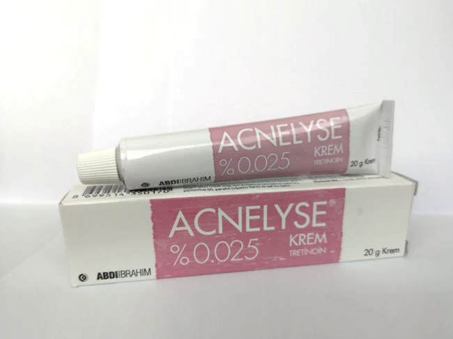 Ở tuổi U70, mẹ tôi vẫn dùng retinol &quot;trẻ hóa&quot; làn da - Ảnh 8.