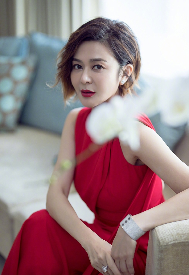 Phụ nữ sau tuổi 50 cứ đứng kiểu này: Mỡ bụng giảm giúp bụng phẳng, bớt nguy cơ mắc bệnh mãn tính - Ảnh 1.