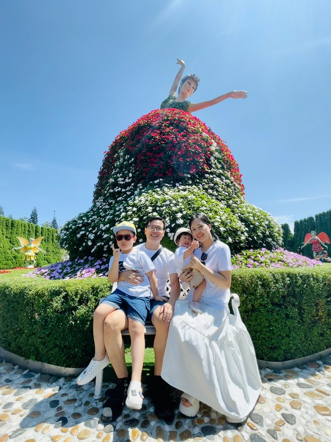 Cậu bé Hà Nội đạt hàng loạt Huy chương, Học bổng dù CHƯA VÀO LỚP 1: Bố tiết lộ lịch học bất ngờ, nói thẳng về tranh cãi trên MXH - Ảnh 6. Cậu bé Hà Nội đạt hàng loạt Huy chương, Học bổng dù CHƯA VÀO LỚP 1: Bố tiết lộ lịch học bất ngờ, nói thẳng về tranh cãi trên MXH - Ảnh 6.