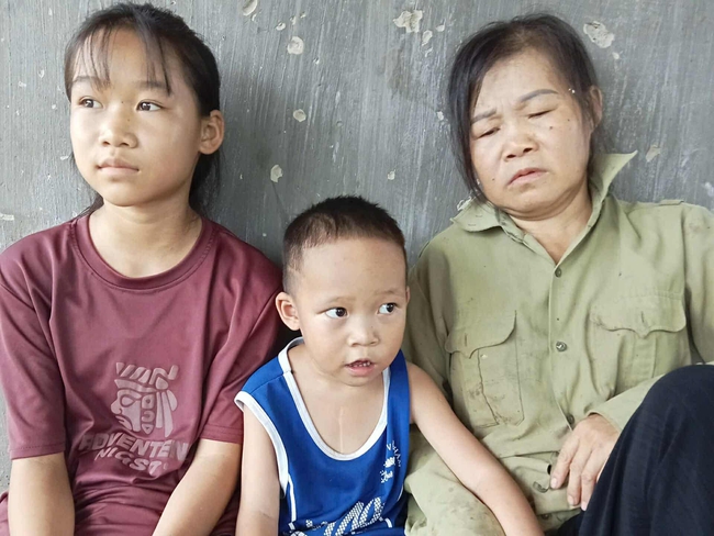 Mẹ đơn thân và con trai 6 tuổi mắc bệnh tim nặng không có tiền phẫu thuật - Ảnh 7. Mẹ đơn thân và con trai 6 tuổi mắc bệnh tim nặng không có tiền phẫu thuật - Ảnh 7.